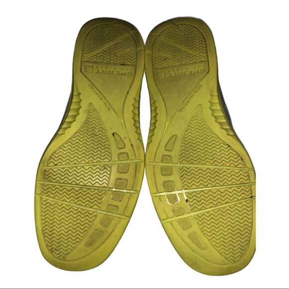 Women's Angelfish Fur Lined Boat Shoe 5M Gray - Picture 2 of 9